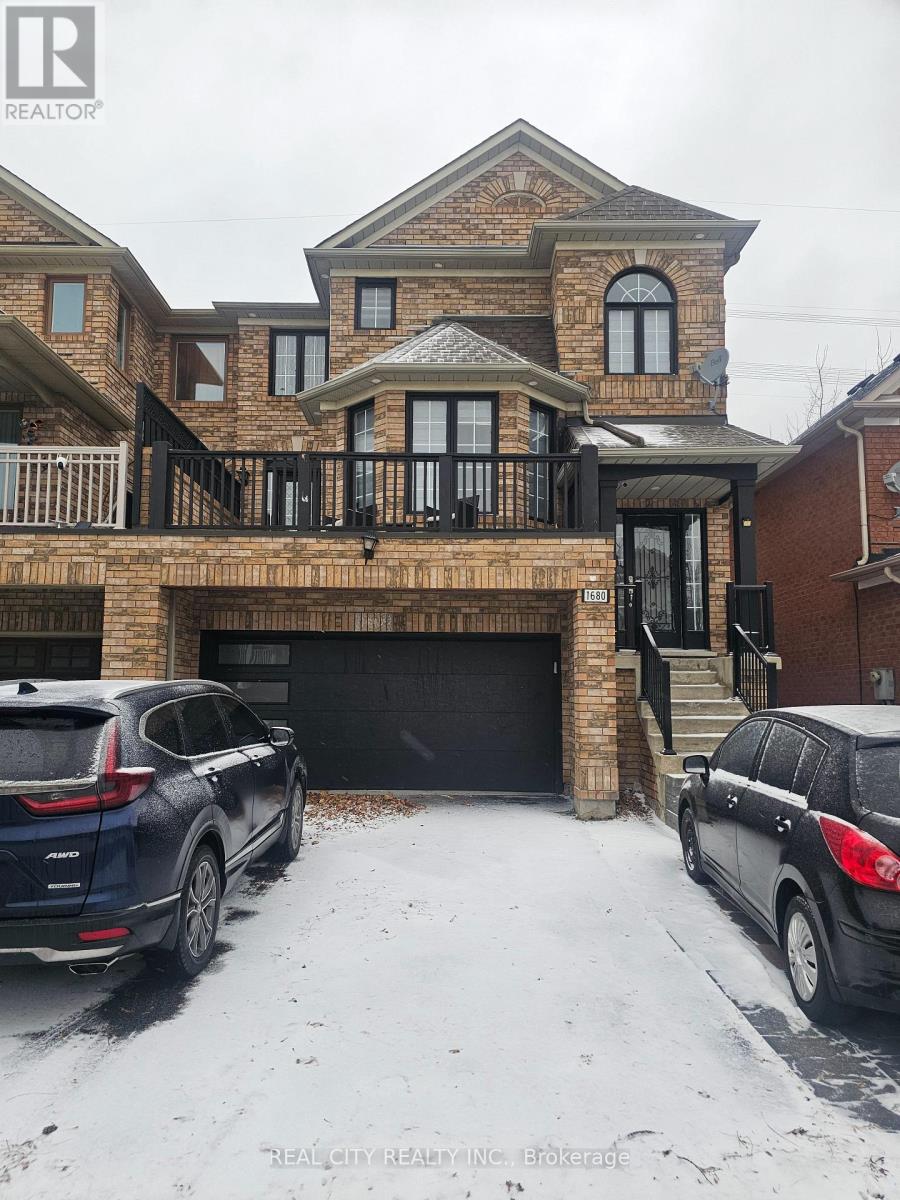 1680 SAMUELSON CIRCLE, Mississauga, Ontario