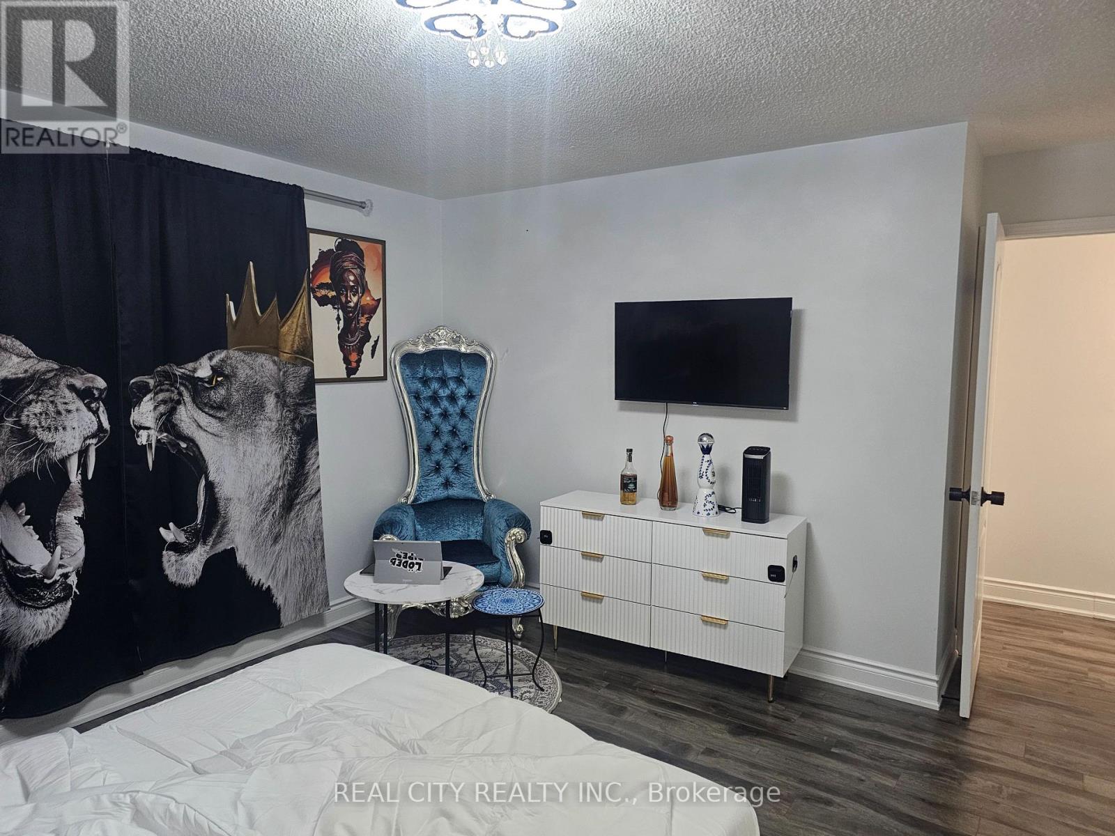 1680 Samuelson Circle, Mississauga, Ontario  L5N 7Z7 - Photo 24 - W12905596