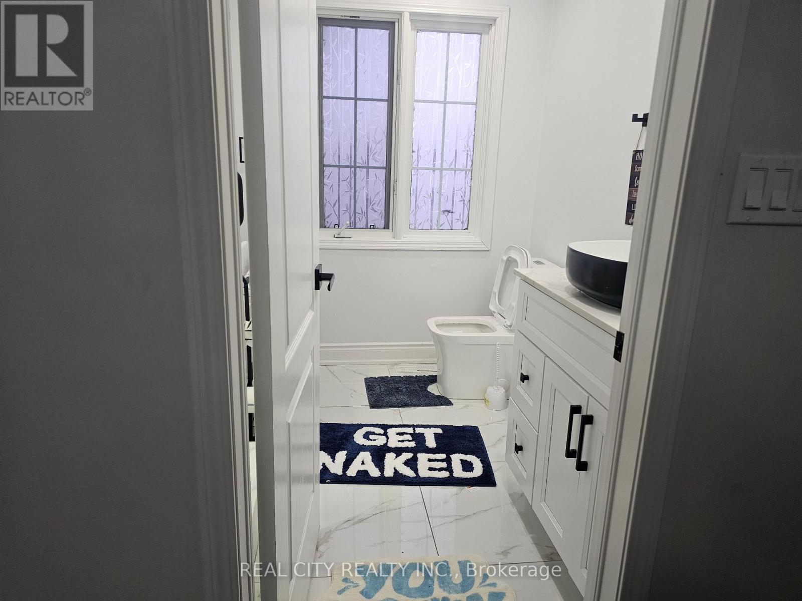 1680 Samuelson Circle, Mississauga, Ontario  L5N 7Z7 - Photo 25 - W12905596