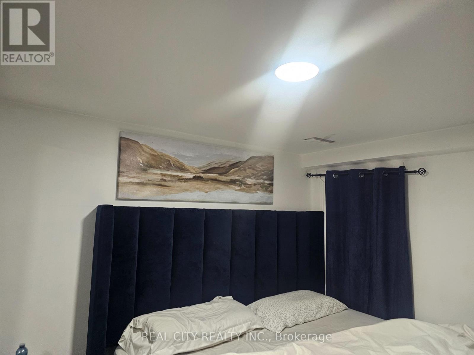 1680 Samuelson Circle, Mississauga, Ontario  L5N 7Z7 - Photo 40 - W12905596