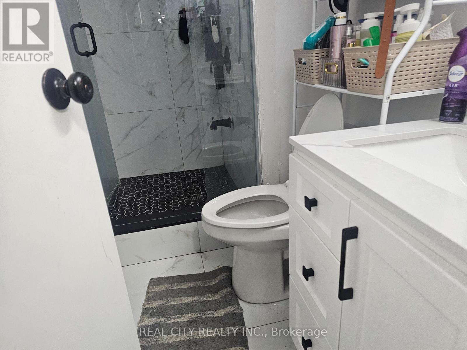 1680 Samuelson Circle, Mississauga, Ontario  L5N 7Z7 - Photo 43 - W12905596