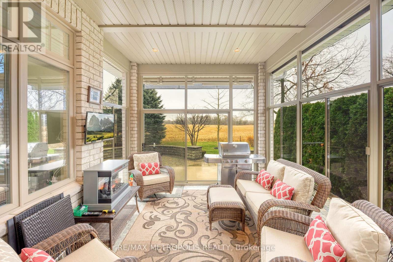 1221 Mike Weir Drive, Sarnia, Ontario  N0N 1C0 - Photo 13 - X12905556