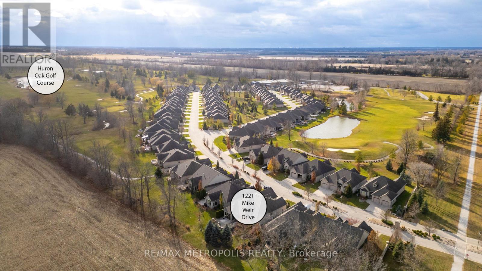 1221 Mike Weir Drive, Sarnia, Ontario  N0N 1C0 - Photo 44 - X12905556