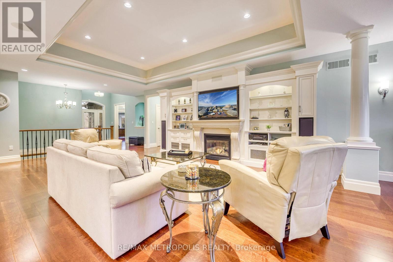 1221 Mike Weir Drive, Sarnia, Ontario  N0N 1C0 - Photo 5 - X12905556