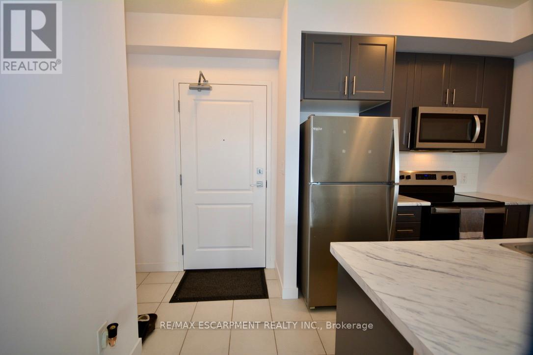 404 - 450 Dundas Street E, Hamilton, Ontario  L8B 0L7 - Photo 2 - X12905562