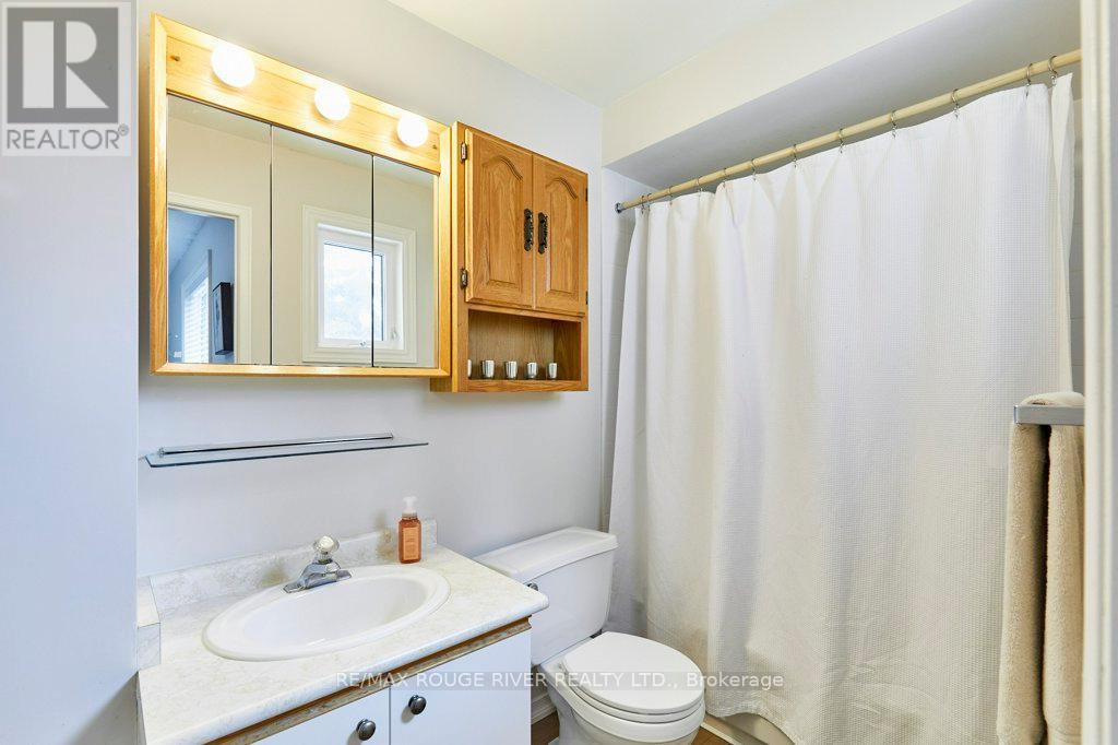 34 Cedar Court, Kawartha Lakes, Ontario  K9V 6A9 - Photo 15 - X12905586