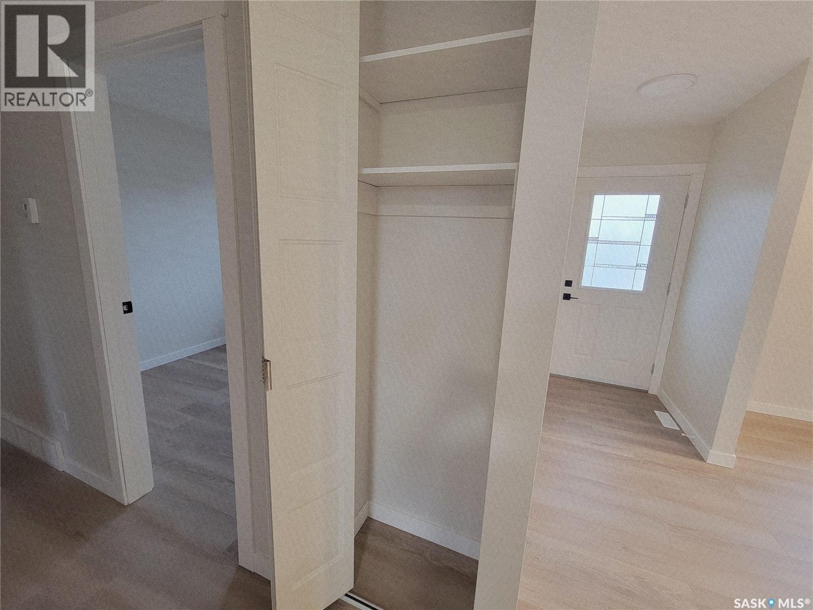 357 5th Avenue W, Unity, Saskatchewan  S0K 4L0 - Photo 17 - SK030974