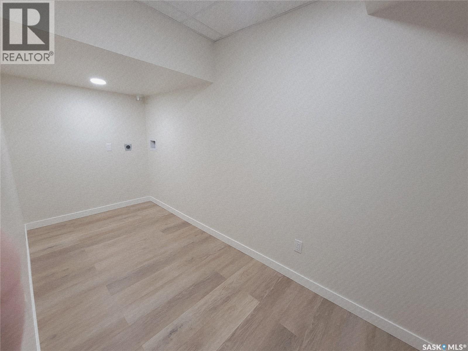 357 5th Avenue W, Unity, Saskatchewan  S0K 4L0 - Photo 24 - SK030974