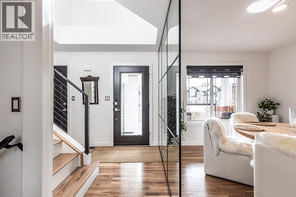 592 Hemingway Crescent Ne, Medicine Hat, Alberta  T1C 1X4 - Photo 5 - A2294703