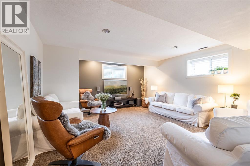 592 Hemingway Crescent Ne, Medicine Hat, Alberta  T1C 1X4 - Photo 38 - A2294703