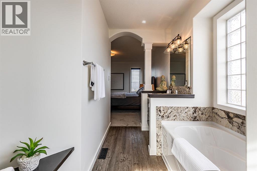 592 Hemingway Crescent Ne, Medicine Hat, Alberta  T1C 1X4 - Photo 30 - A2294703