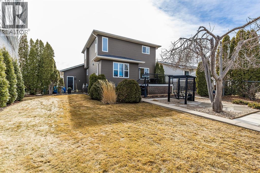 592 Hemingway Crescent Ne, Medicine Hat, Alberta  T1C 1X4 - Photo 48 - A2294703