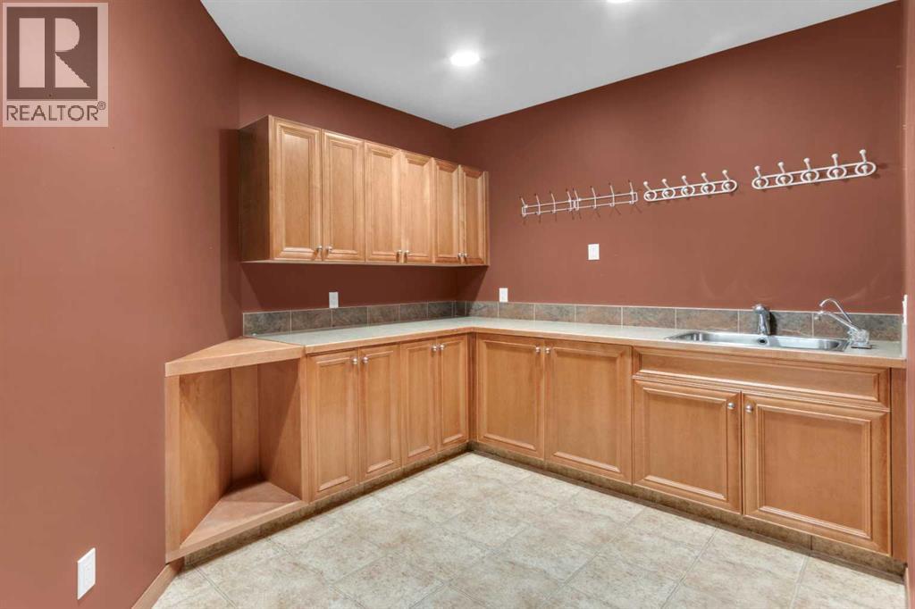 222 Ross Avenue, Cochrane, Alberta  T4C 1Z3 - Photo 37 - A2293461