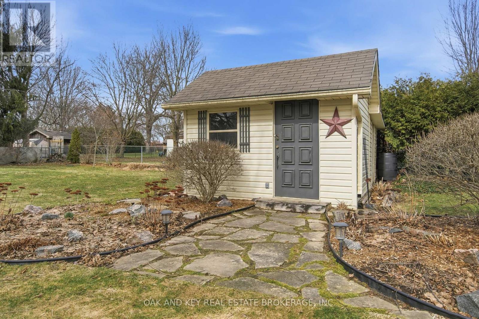 207 Simcoe Court, Middlesex Centre, Ontario  N0L 1R0 - Photo 28 - X12905624