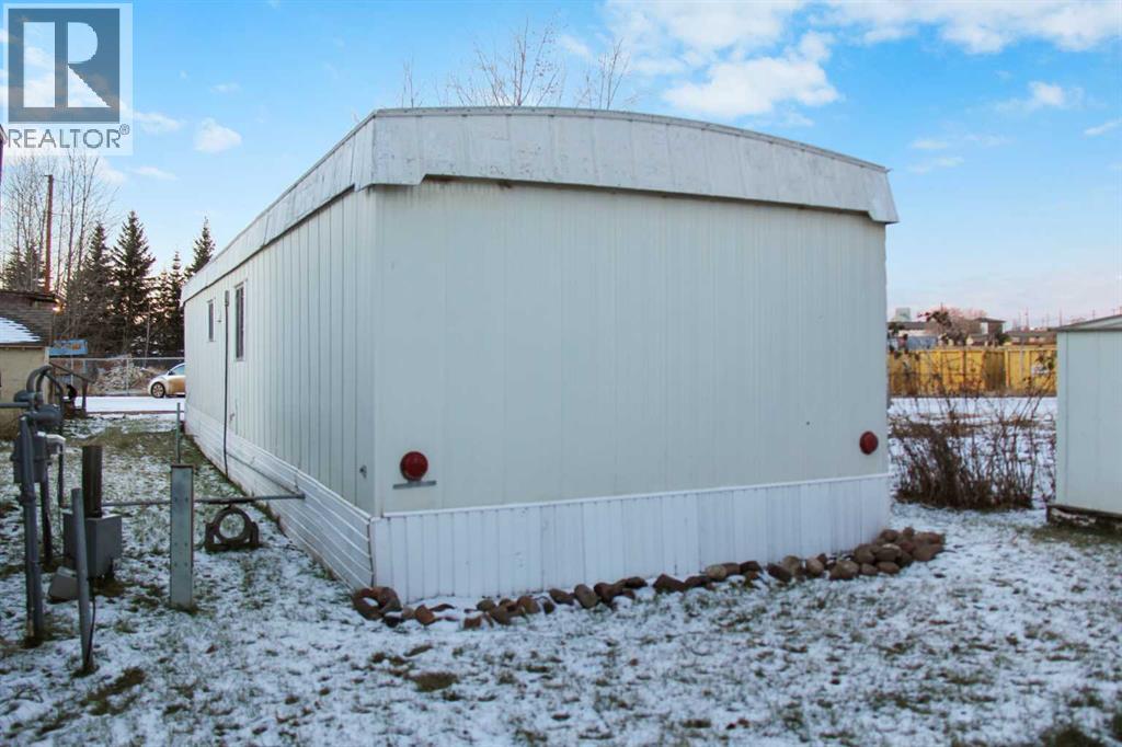 4, 4504 41 Street, Camrose, Alberta  T4V 4K4 - Photo 7 - A2272481