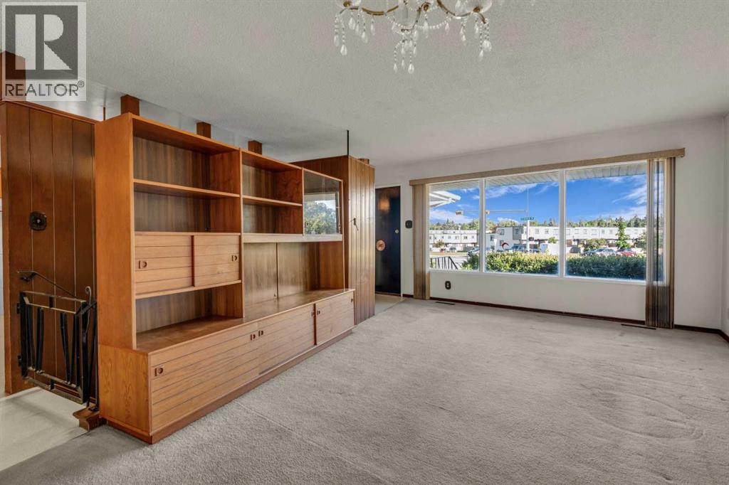 4511 Richmond Road Sw, Calgary, Alberta  T3E 4P9 - Photo 7 - A2289371