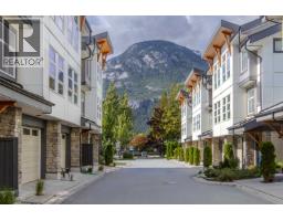 4 39548 LOGGERS LANE, Squamish, British Columbia