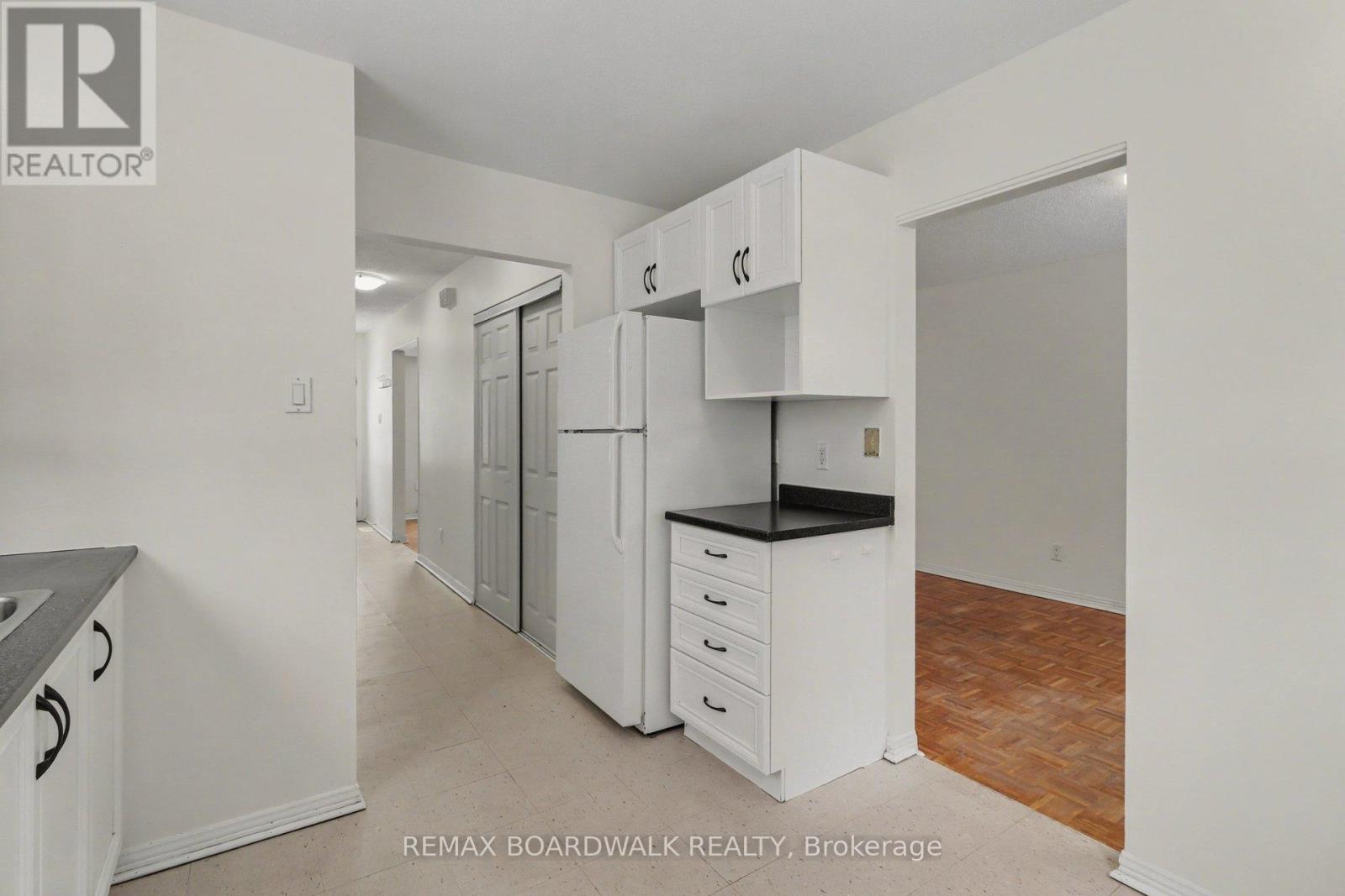 2508 Autumn Hill Crescent, Ottawa, Ontario  K1B 4M7 - Photo 17 - X12905608