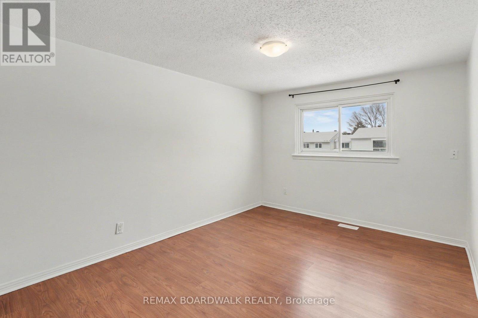 2508 Autumn Hill Crescent, Ottawa, Ontario  K1B 4M7 - Photo 28 - X12905608