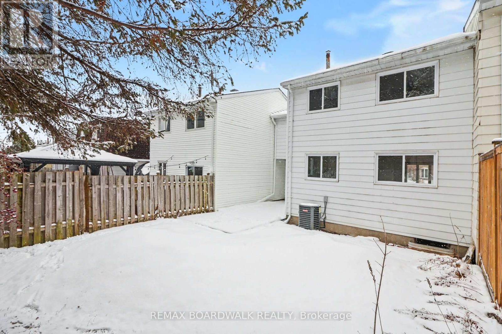 2508 Autumn Hill Crescent, Ottawa, Ontario  K1B 4M7 - Photo 3 - X12905608
