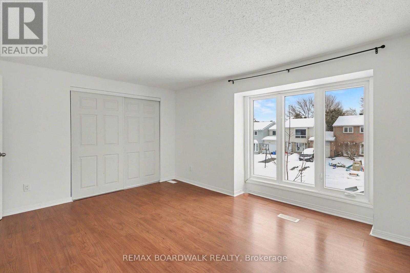 2508 Autumn Hill Crescent, Ottawa, Ontario  K1B 4M7 - Photo 31 - X12905608