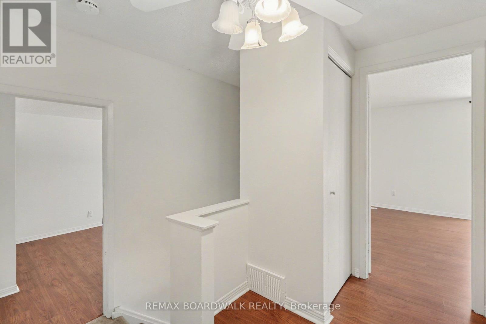 2508 Autumn Hill Crescent, Ottawa, Ontario  K1B 4M7 - Photo 34 - X12905608