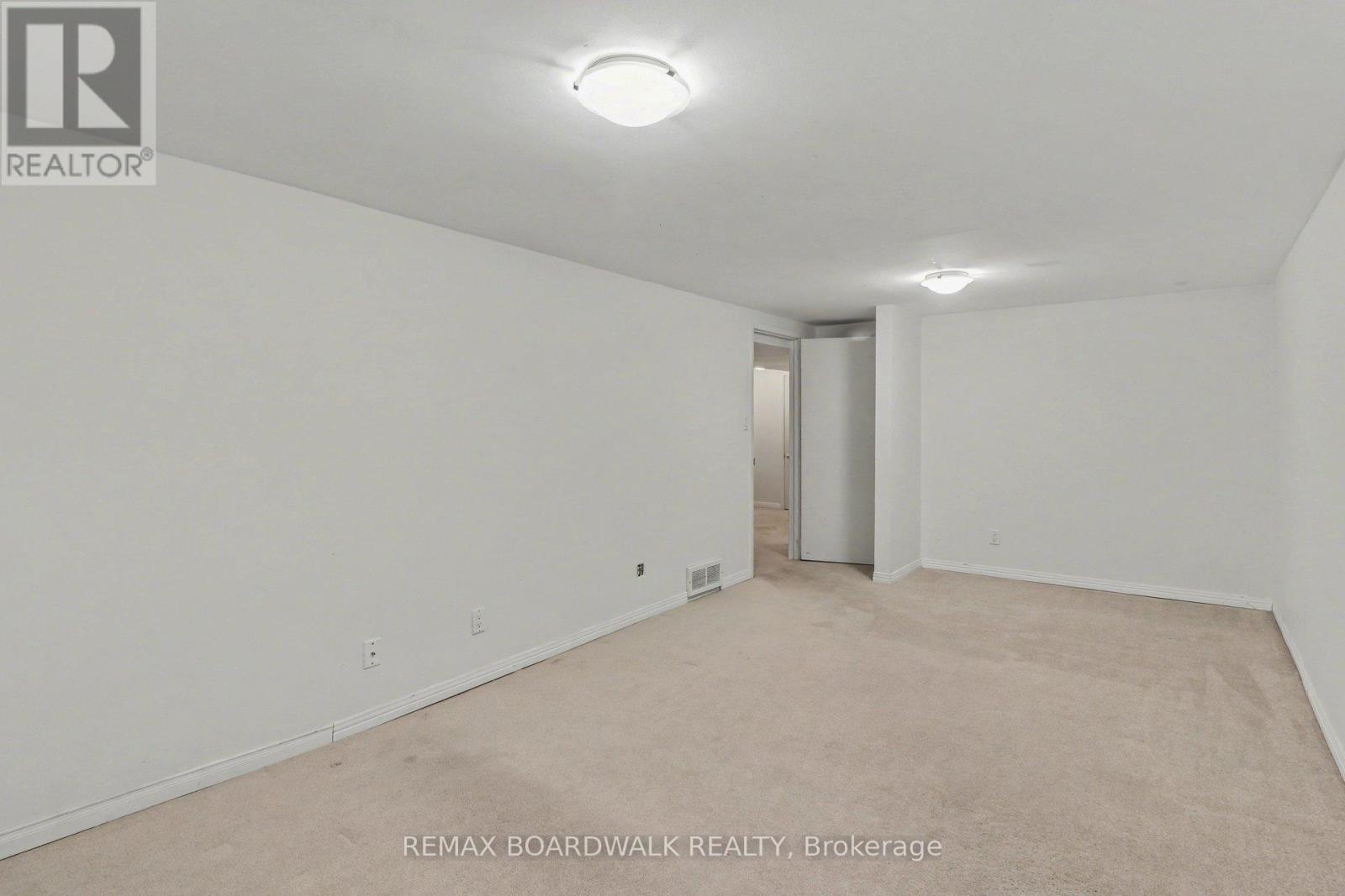 2508 Autumn Hill Crescent, Ottawa, Ontario  K1B 4M7 - Photo 36 - X12905608