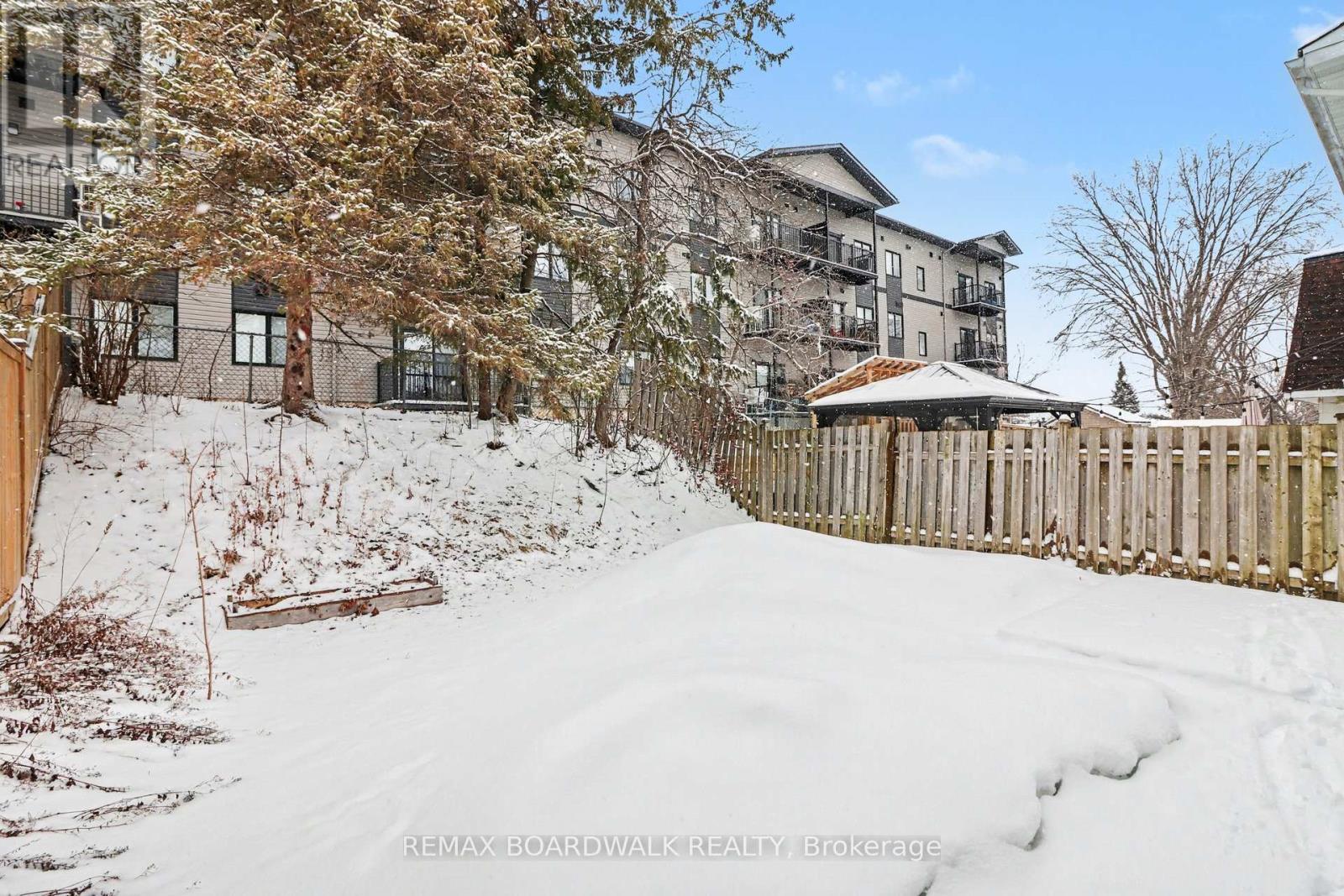 2508 Autumn Hill Crescent, Ottawa, Ontario  K1B 4M7 - Photo 5 - X12905608