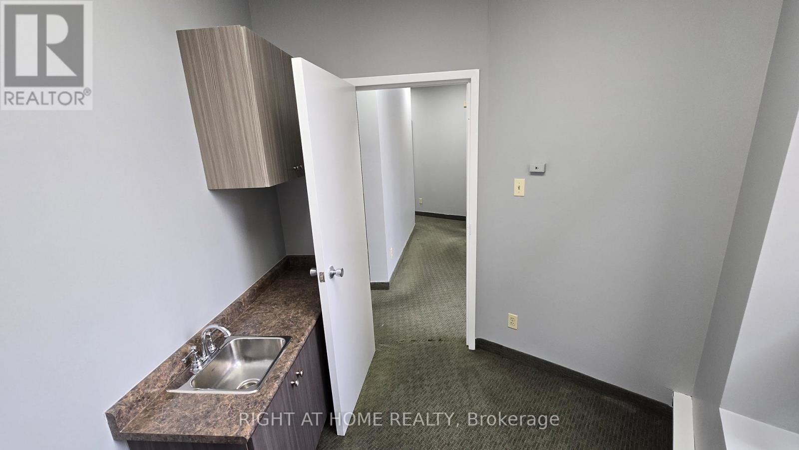 102 - 2201 Warden Avenue, Toronto, Ontario  M1T 1V5 - Photo 4 - E12905632