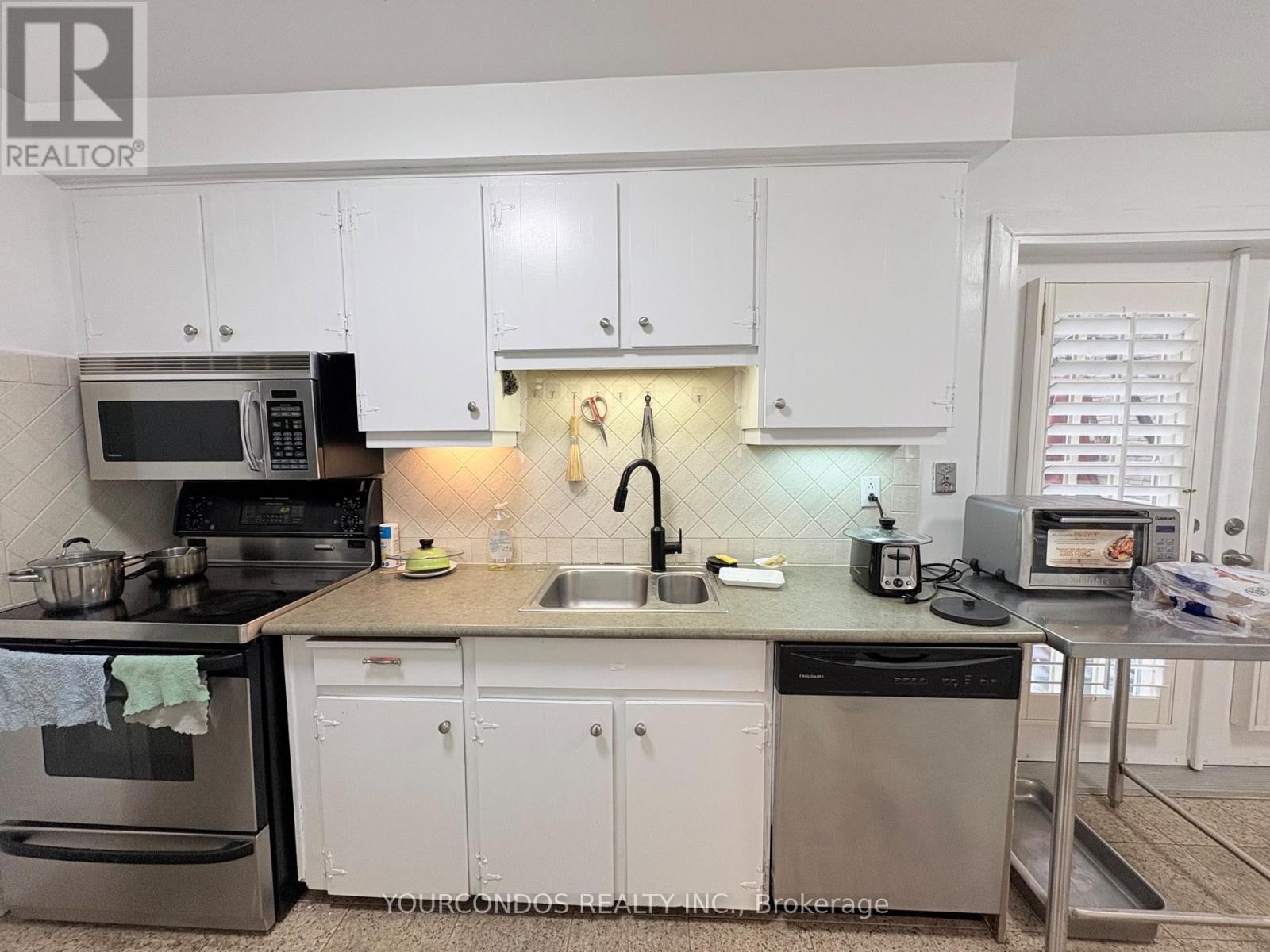 Upper B - 31 Markhaven Road, Markham, Ontario  L3R 1T8 - Photo 4 - N12905618