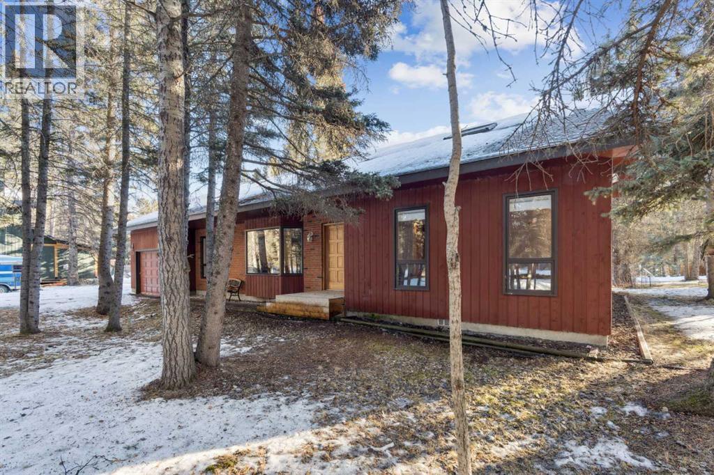 28 Wolf Drive, Rural Rocky View County, Alberta  T3Z 1A3 - Photo 5 - A2278748