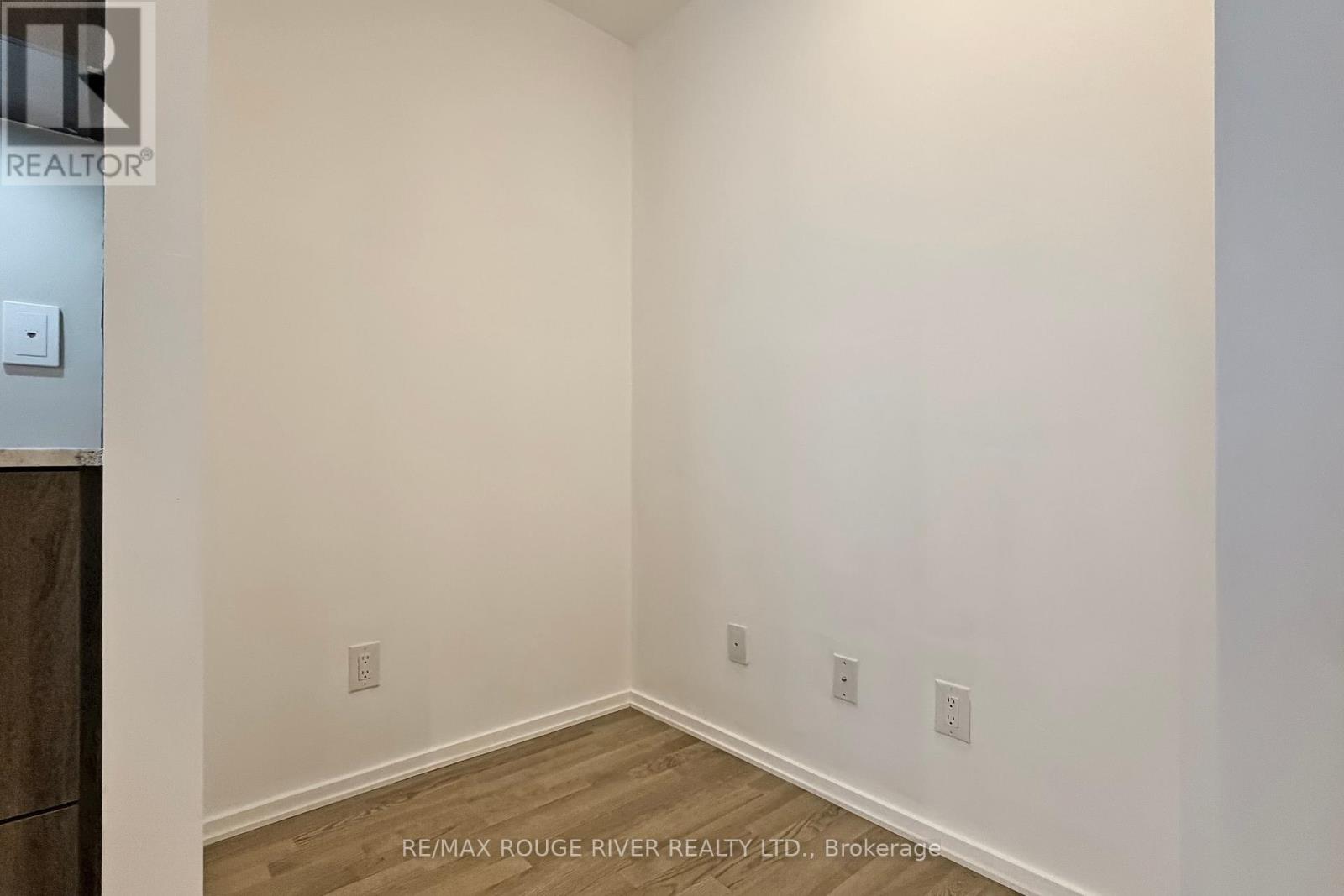 3211 - 1 Bloor Street E, Toronto, Ontario  M4W 1A9 - Photo 21 - C12796508