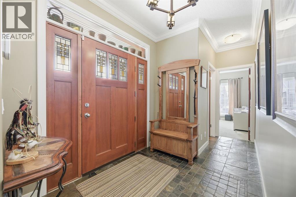 4 Bridle Estates Road Sw, Calgary, Alberta  T2Y 5A8 - Photo 6 - A2287371