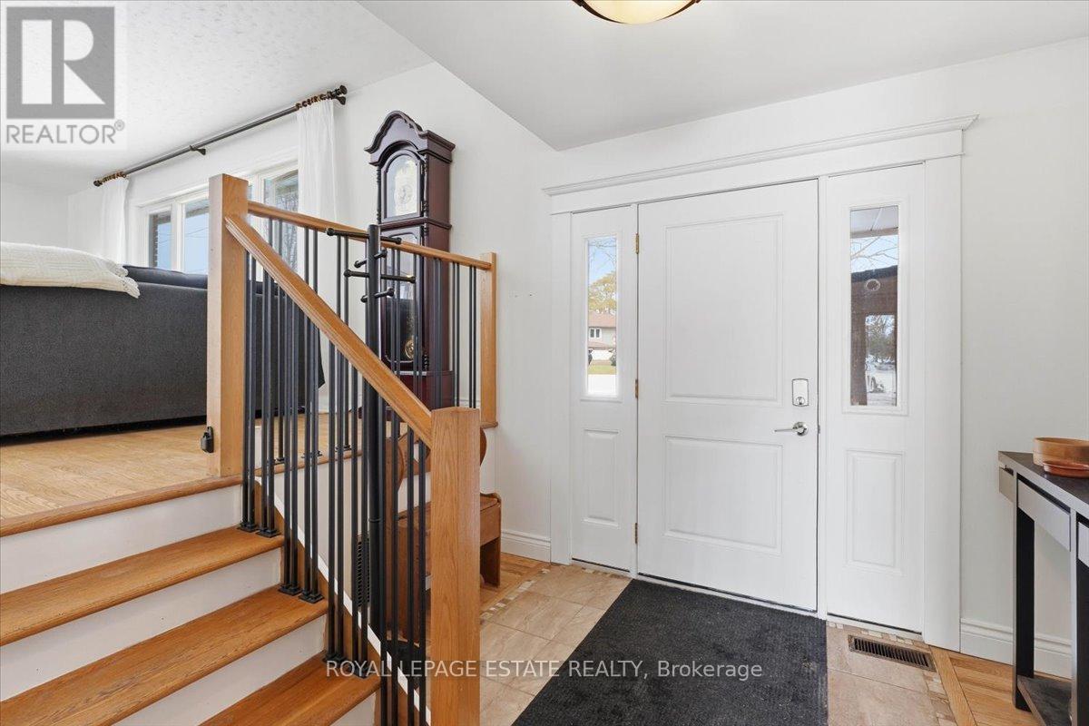 102 Greenfield Park, Belleville, Ontario  K0K 1V0 - Photo 5 - X12876944