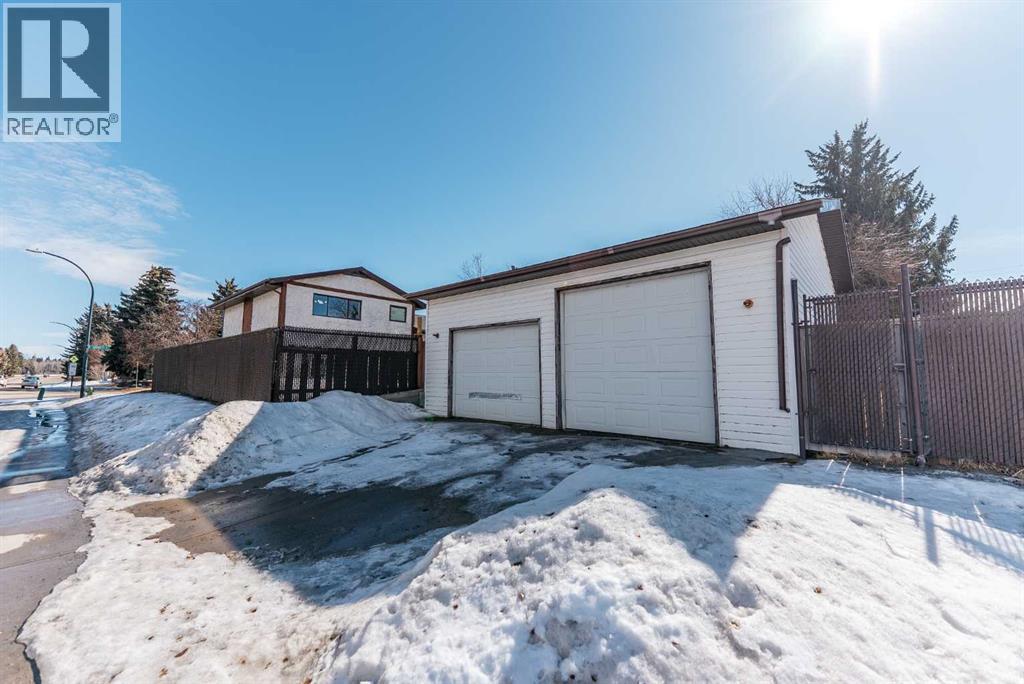 4 Barrett Drive, Red Deer, Alberta  T4R 1J3 - Photo 31 - A2293881