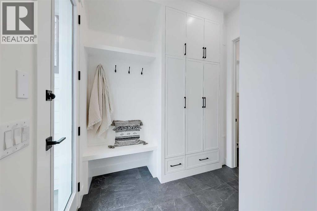 5007 21 Avenue NW, Calgary, Alberta  T3B 0X3 - Photo 14 - A2277521