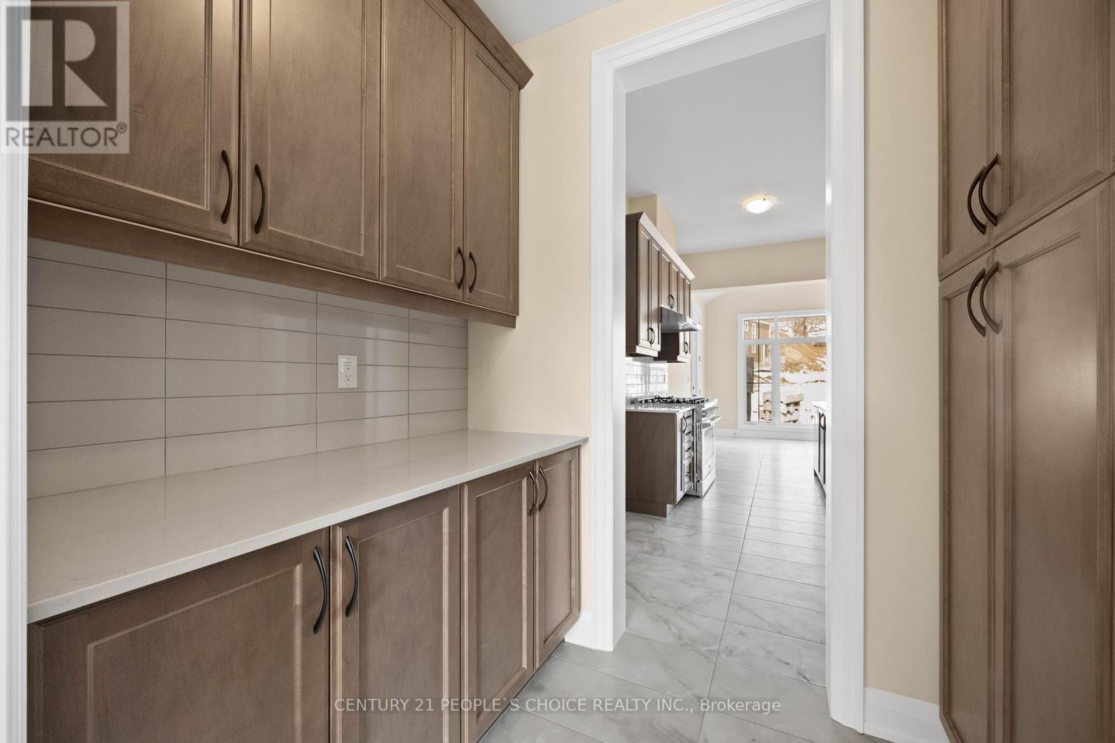 6 Aldwinckle Avenue, Oro-Medonte, Ontario  L0L 2L0 - Photo 10 - S12823134