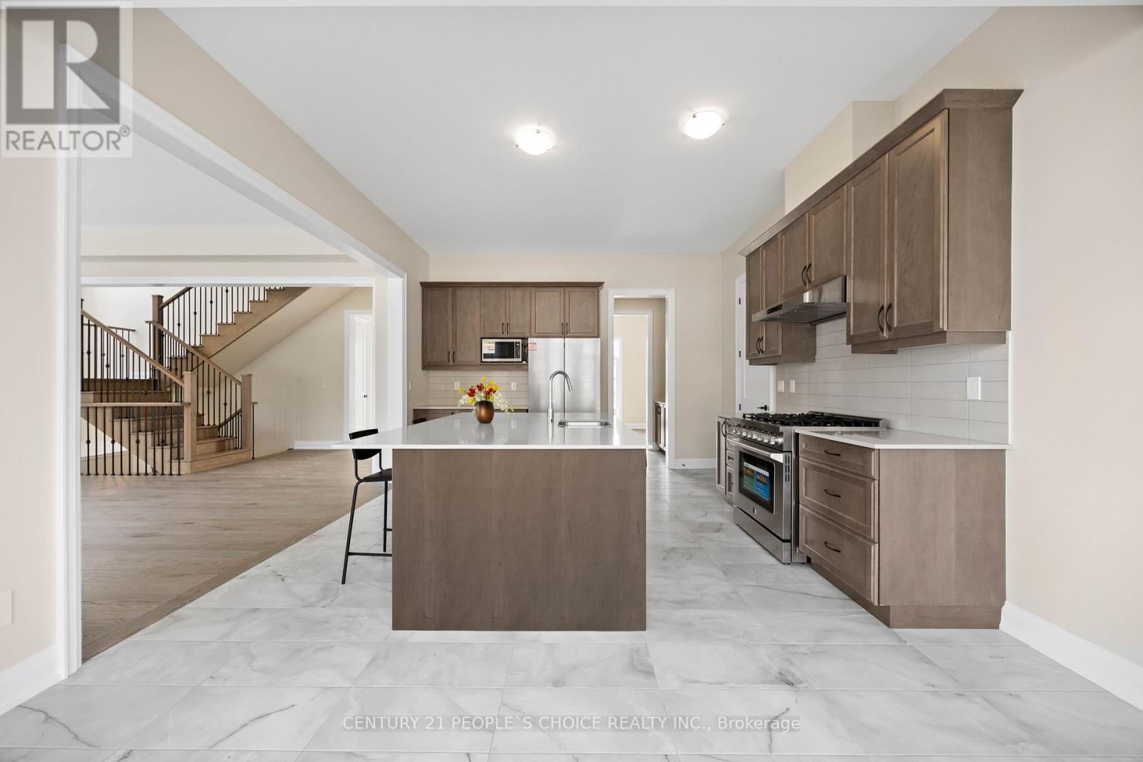 6 Aldwinckle Avenue, Oro-Medonte, Ontario  L0L 2L0 - Photo 16 - S12823134