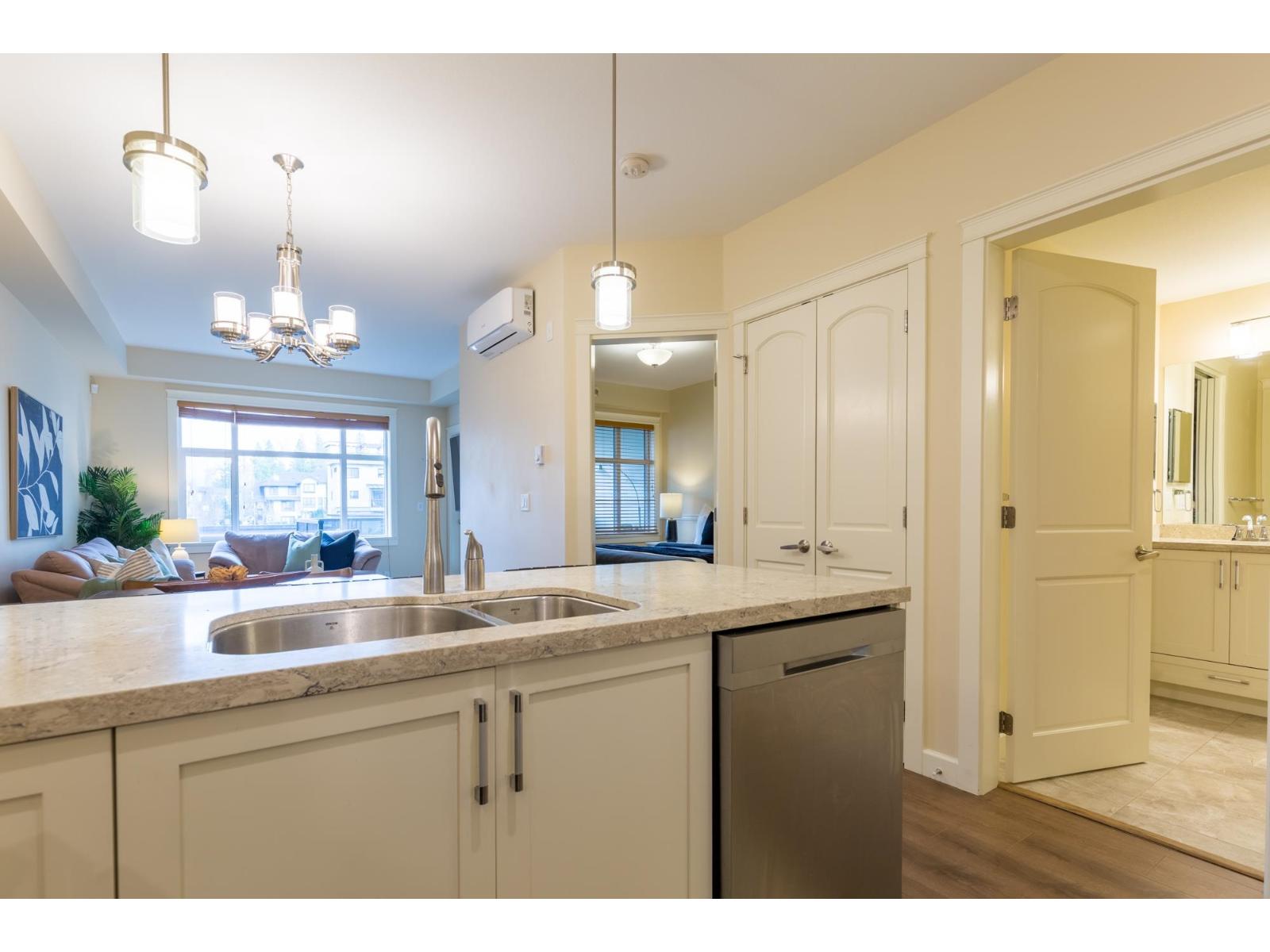 311 8561 203a Street, Langley, British Columbia  V2Y 3L7 - Photo 7 - R3102084