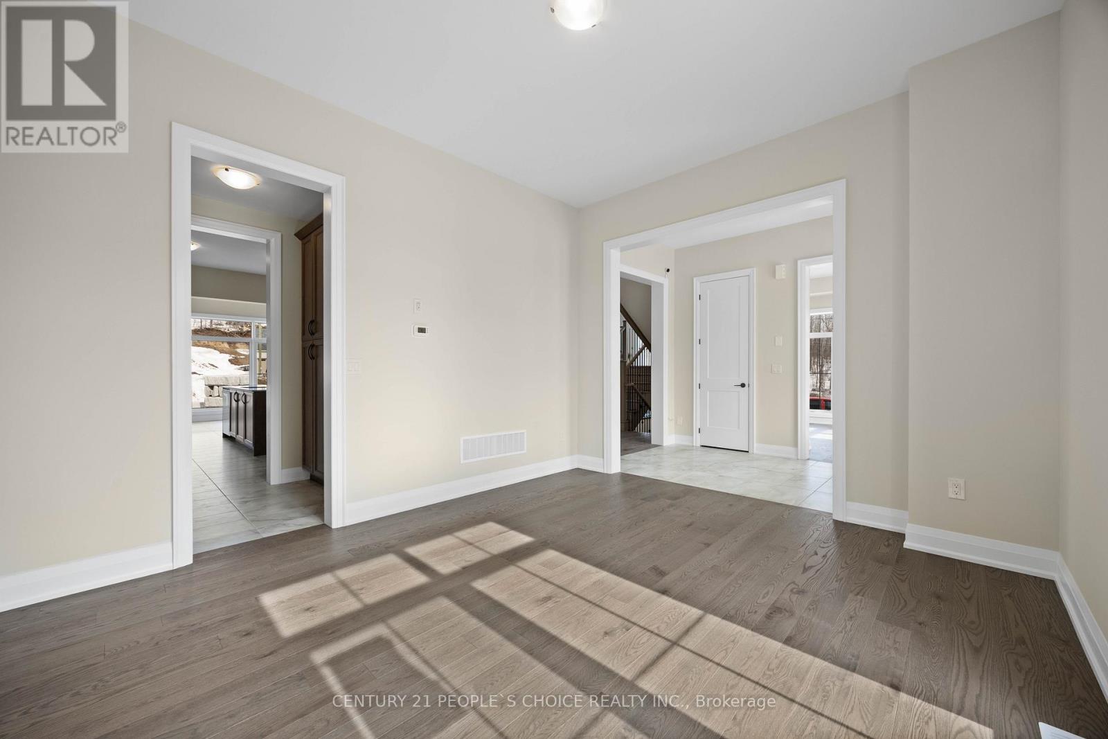 6 Aldwinckle Avenue, Oro-Medonte, Ontario  L0L 2L0 - Photo 8 - S12823166