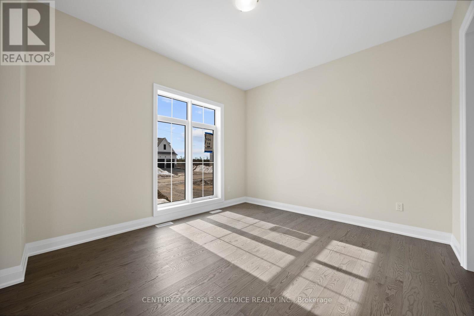 6 Aldwinckle Avenue, Oro-Medonte, Ontario  L0L 2L0 - Photo 7 - S12823166