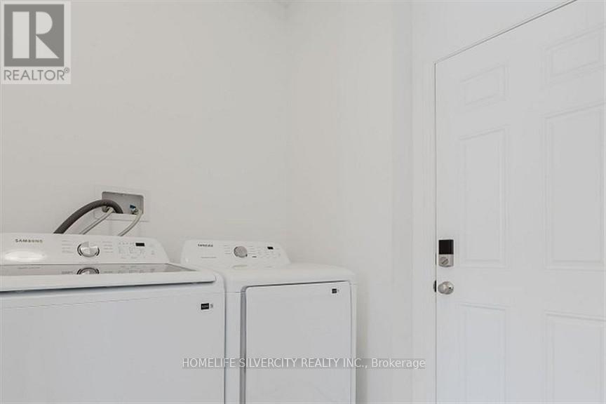 34 Bellasera Way, Caledon, Ontario  L7C 3H1 - Photo 5 - W12905538