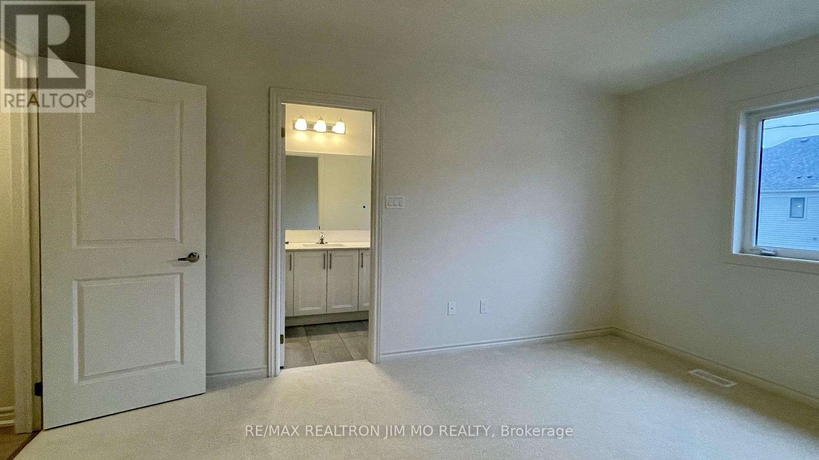 100 Sanderson Drive, Kawartha Lakes, Ontario  K9V 0S8 - Photo 30 - X12898160