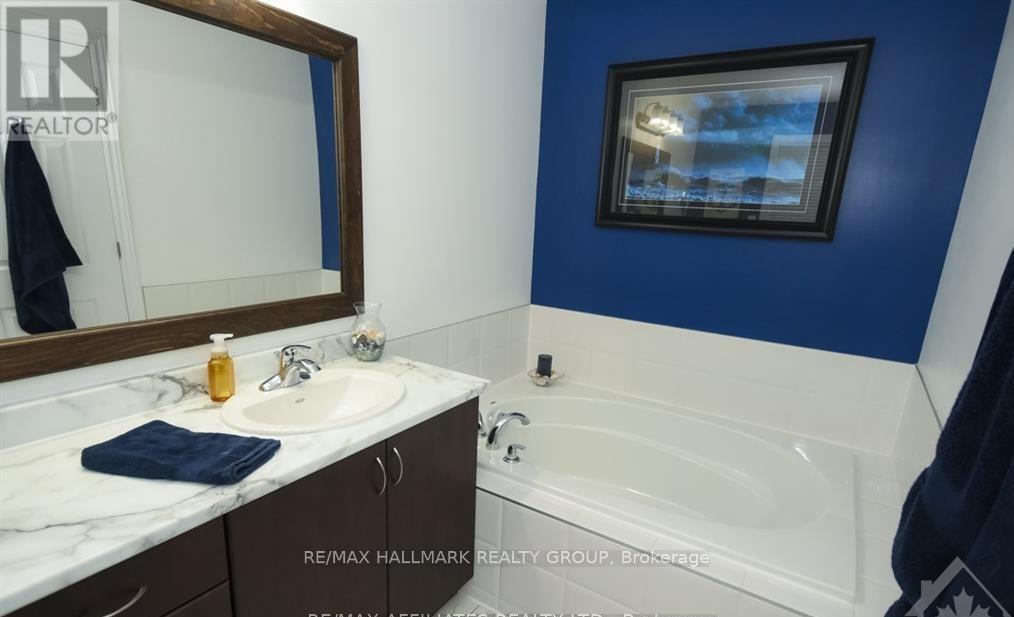 659 Petrichor Crescent, Ottawa, Ontario  K4A 0Y4 - Photo 13 - X12866570