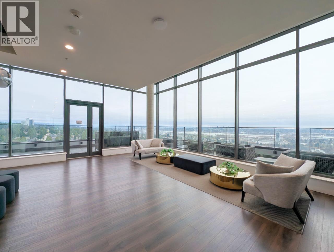 807 450 WESTVIEW STREET, Coquitlam, British Columbia