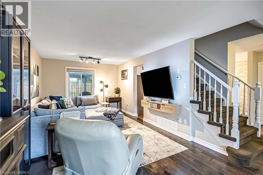 17 Burnside Street, Caledonia, Ontario  N3W 2K4 - Photo 5 - 40810920