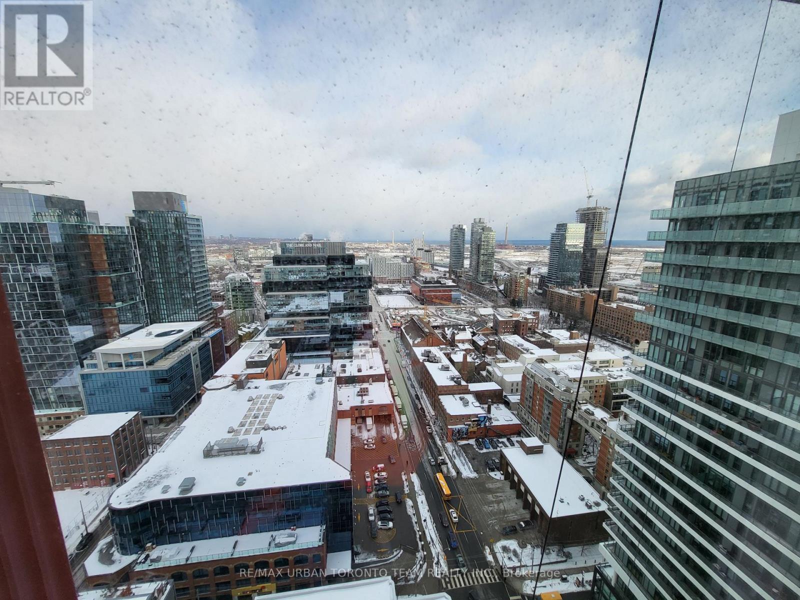 3305 - 180 Front Street E, Toronto, Ontario  M5A 0K9 - Photo 13 - C12905664