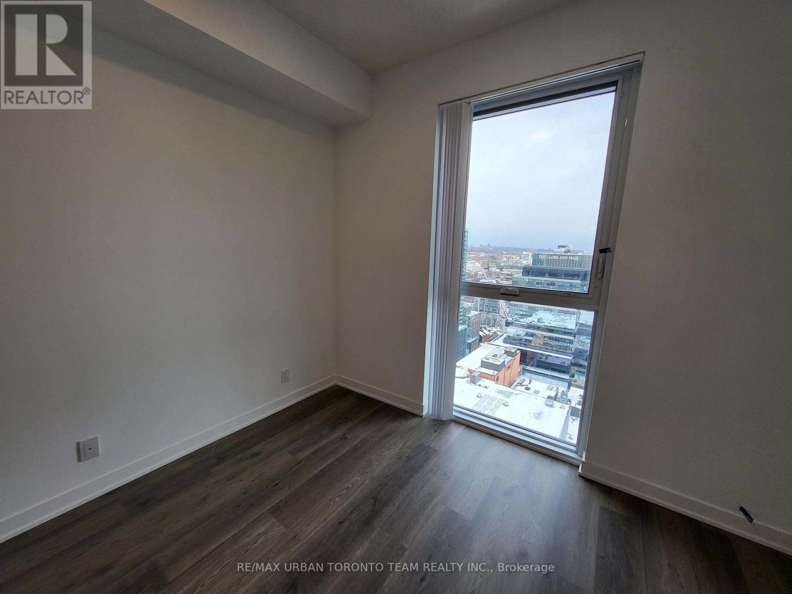 3305 - 180 Front Street E, Toronto, Ontario  M5A 0K9 - Photo 16 - C12905664