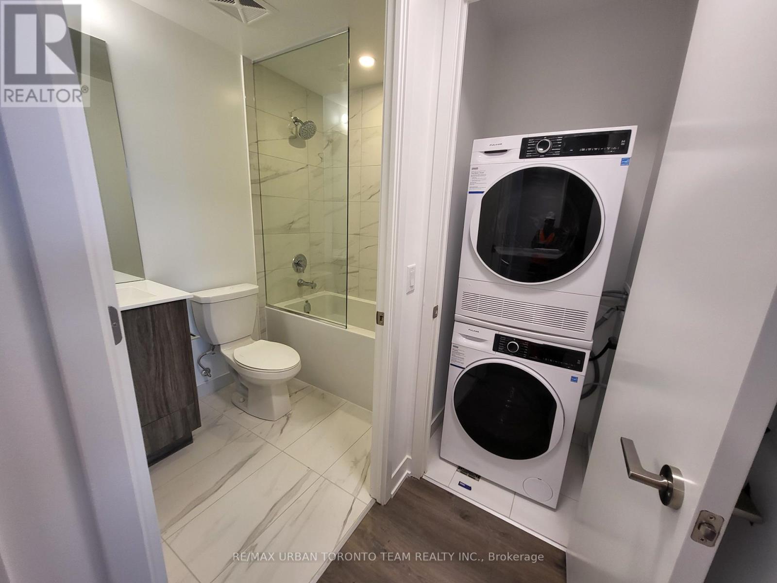 3305 - 180 Front Street E, Toronto, Ontario  M5A 0K9 - Photo 20 - C12905664