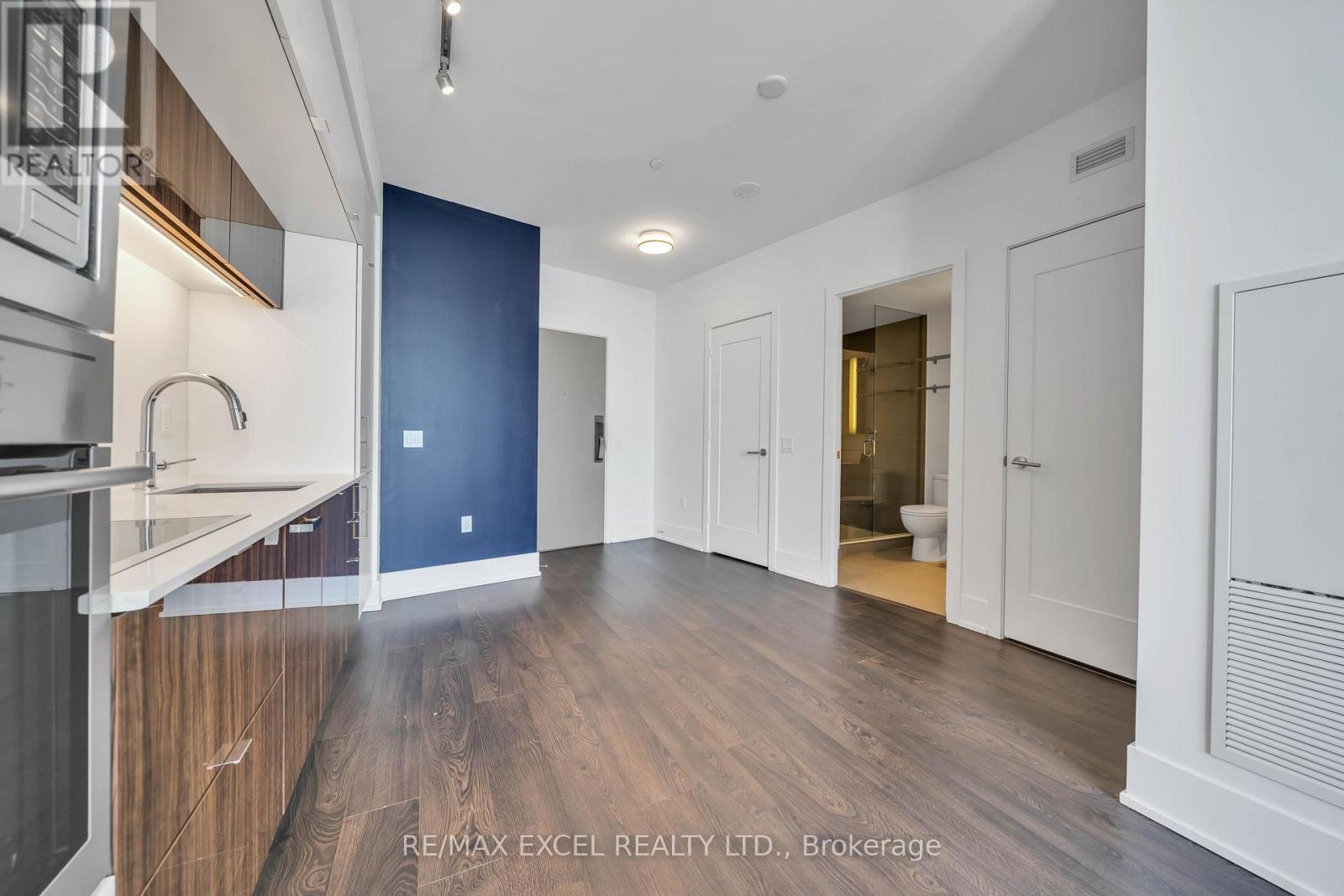 5009 - 10 York Street, Toronto, Ontario  M5J 0E1 - Photo 11 - C12905674